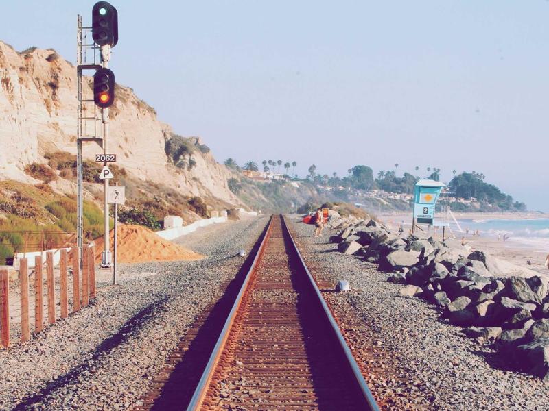 آینده محیط‌های کاری: ترکیبی (Hybrid) یا کاملا حضوری؟