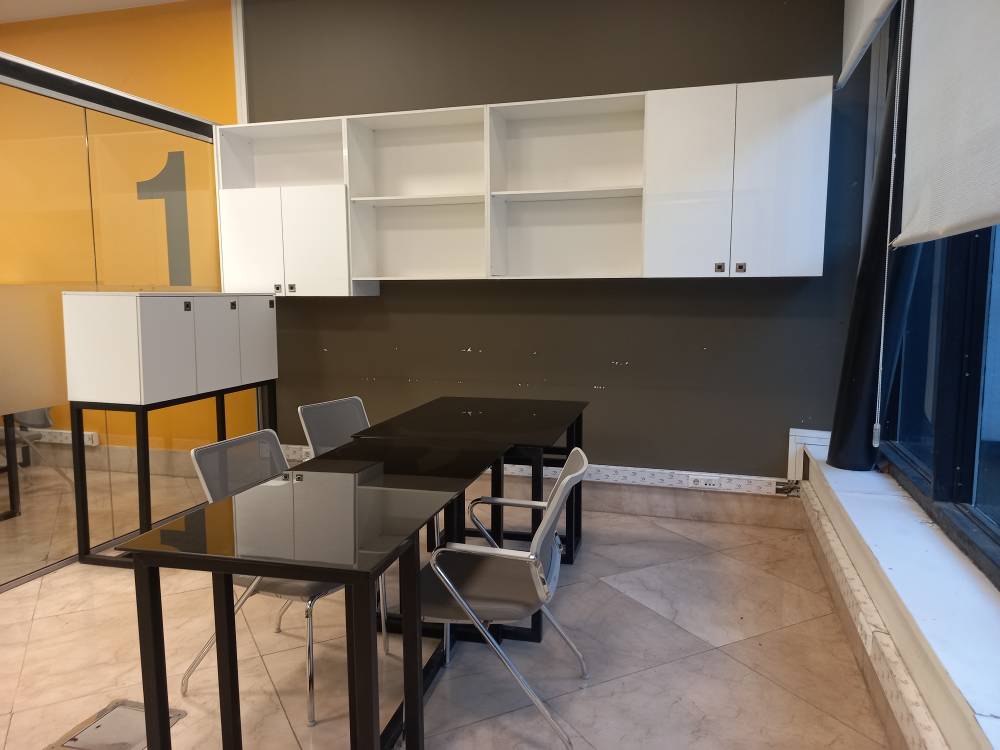 VIP ROOM 2