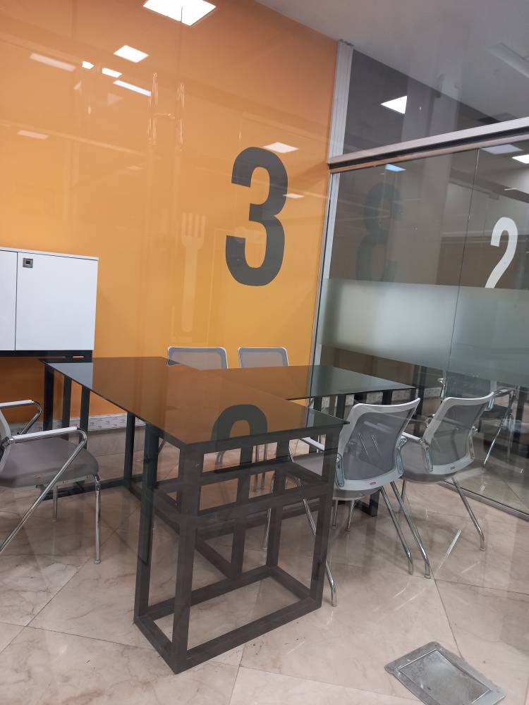 TRADE ROOM 3